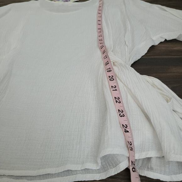 NWT ee:some Women Blouse Top S White Short Sleeves Round Neck Summer Lightweight - Picture 6 of 6